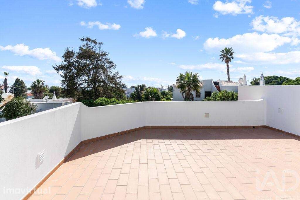 Casa / Villa T3 em Lagoa e Carvoeiro - Grande imagem: 2/26