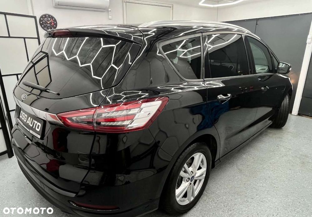 Ford S-Max - 8