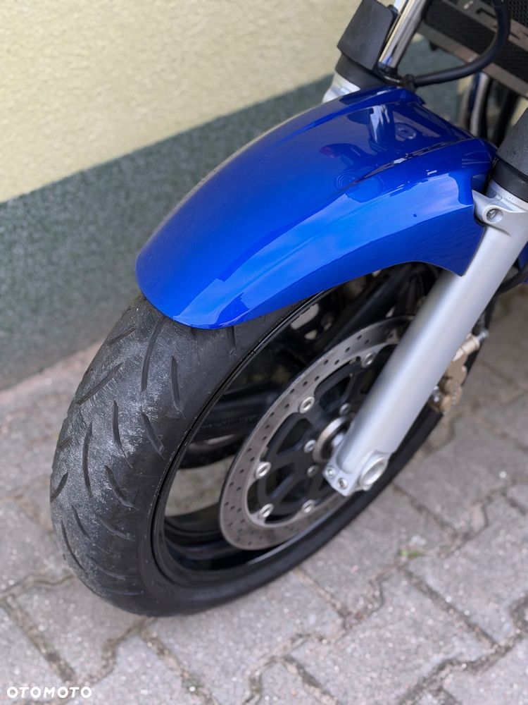 Suzuki GSX - 30