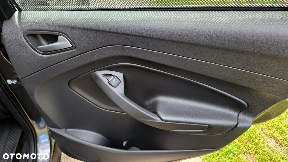 Ford Kuga - 22