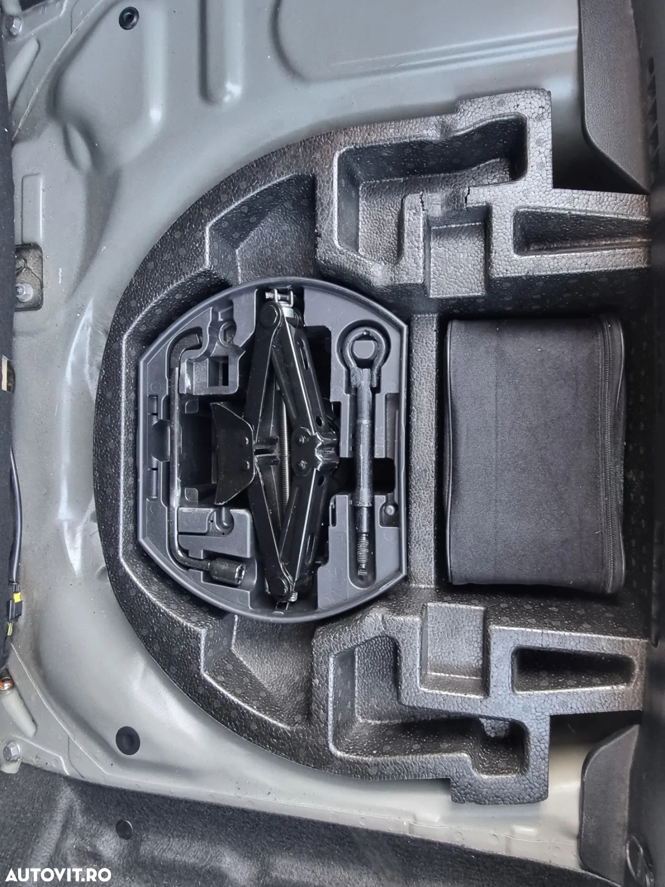 Peugeot 207 1.6E Premium - 9