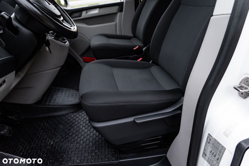 Volkswagen Transporter - 18