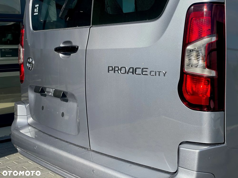 Toyota Proace City Verso Long 1.5 D-4D Business - 10
