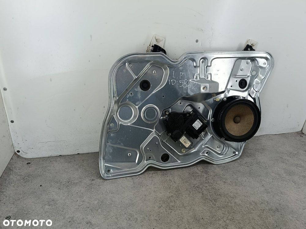 PODNOŚNIK SZYBY LEWY PRZÓD  SKODA OCTAVIA II 1T0959702B 1K0959792G LK - 4
