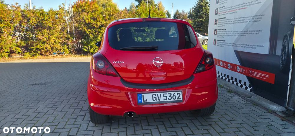 Opel Corsa 1.4 16V Color Race - 11
