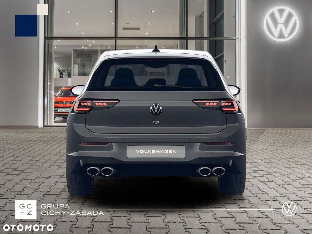 Volkswagen Golf - 4