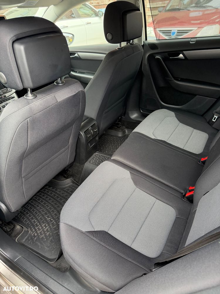 Volkswagen Passat 2.0 TDI 4Motion DPF DSG Comfortline - 6