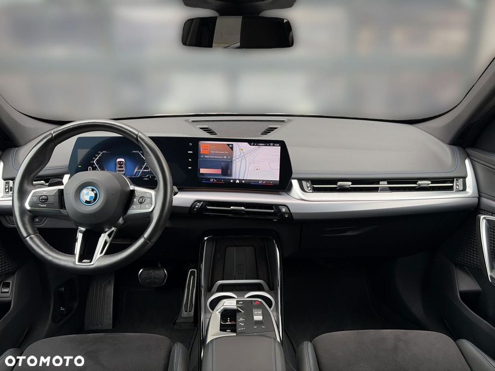BMW iX1 - 6