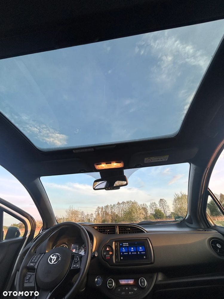 Toyota Yaris - 13