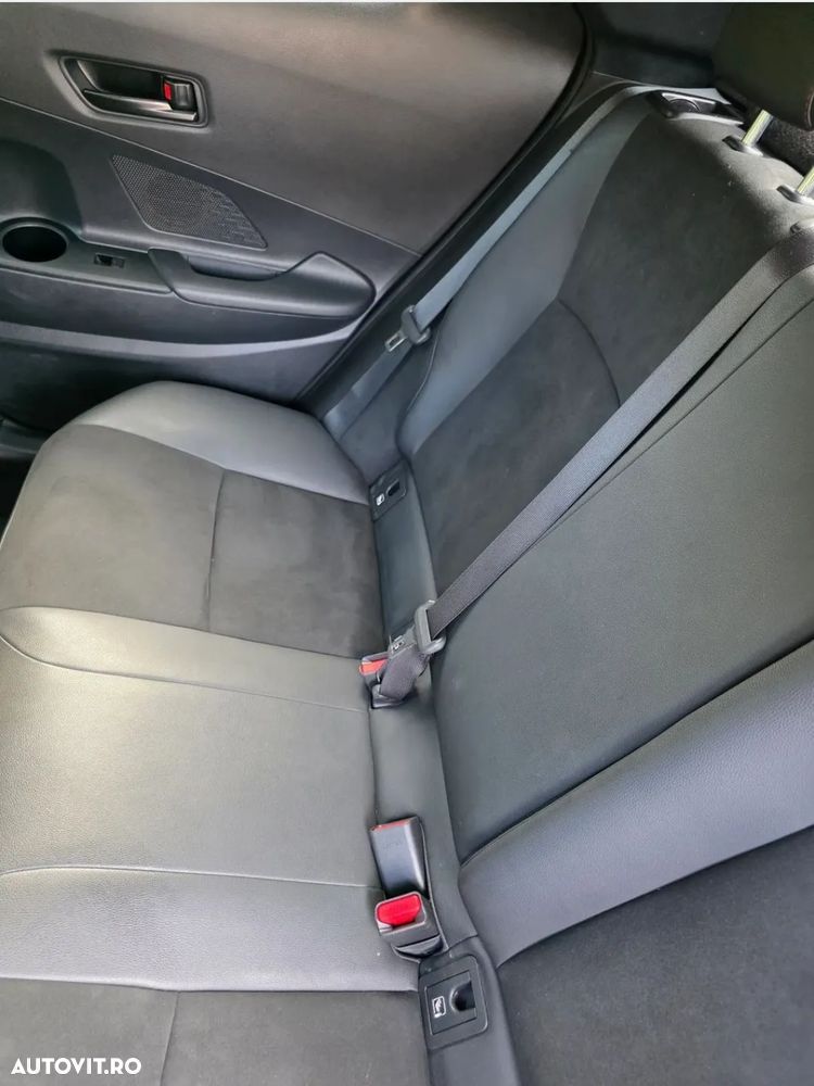 Toyota C-HR 2.0 HEV 197 CP 4x4 CVT Premiere Edition - 10