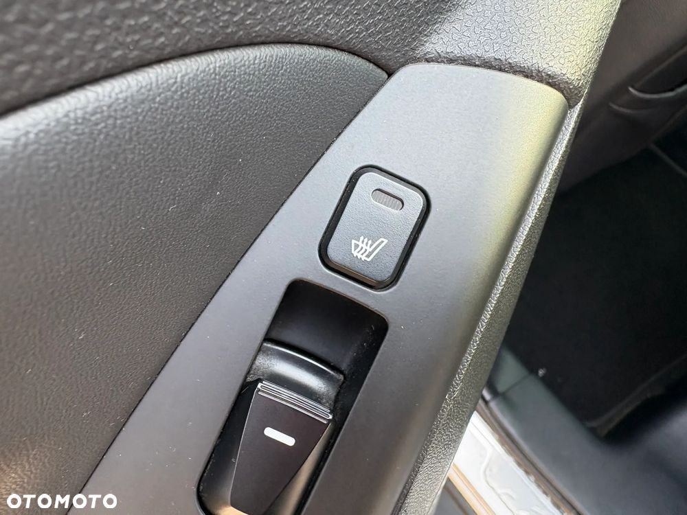 Hyundai ix35 1.7 CRDi 2WD Fifa World Cup Edition - 15