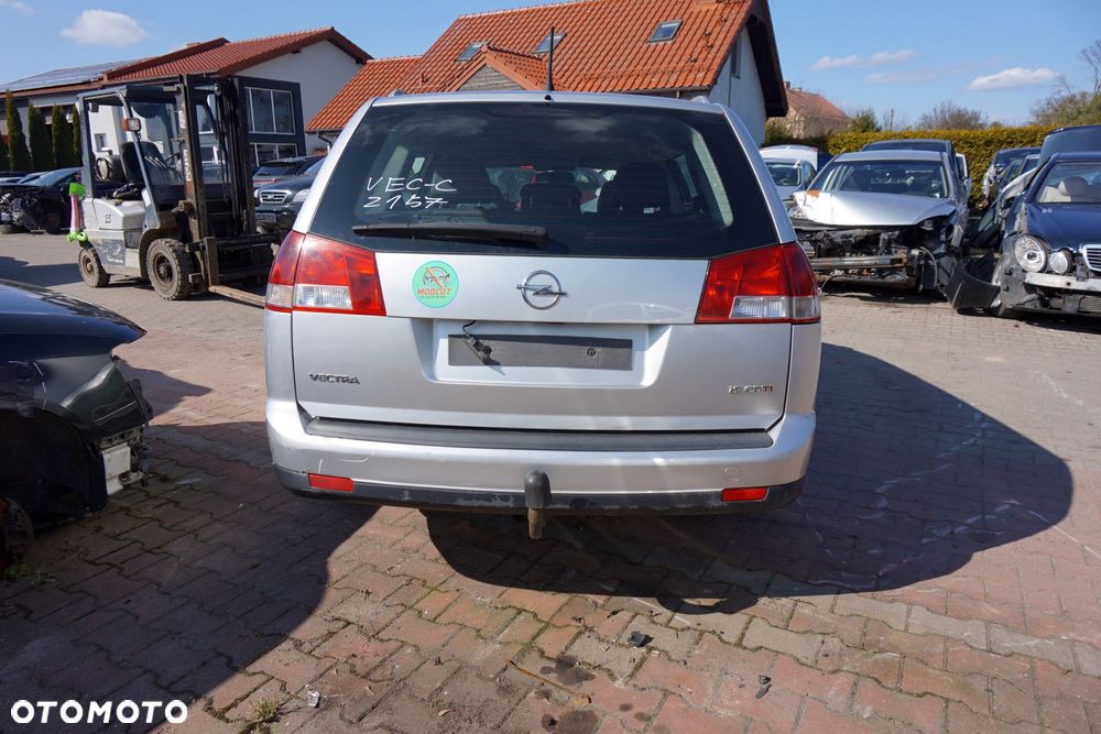 OPEL VECTRA C LIFT KOMBI 2008 Z157 1.9 CDTI Z19DTH 150KM F40 355 SREBRNY na części - 4