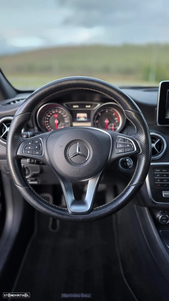 Mercedes-Benz A 180 d Fleet Pack Urban - 11