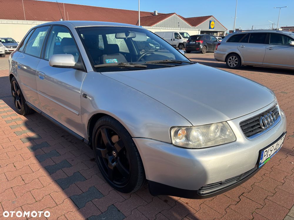 Audi A3 Sportback - 4