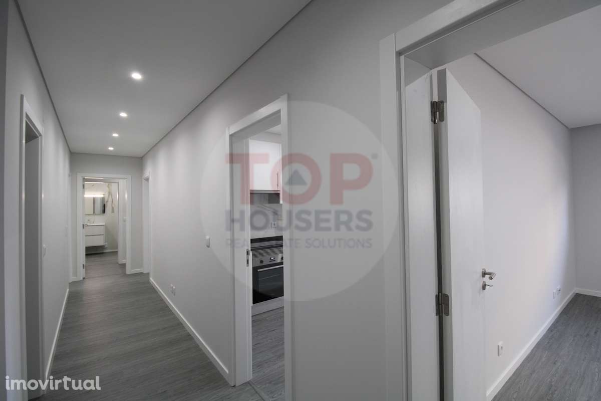 Apartamento T3 em Olhão com garagem - Grande imagem: 2/28