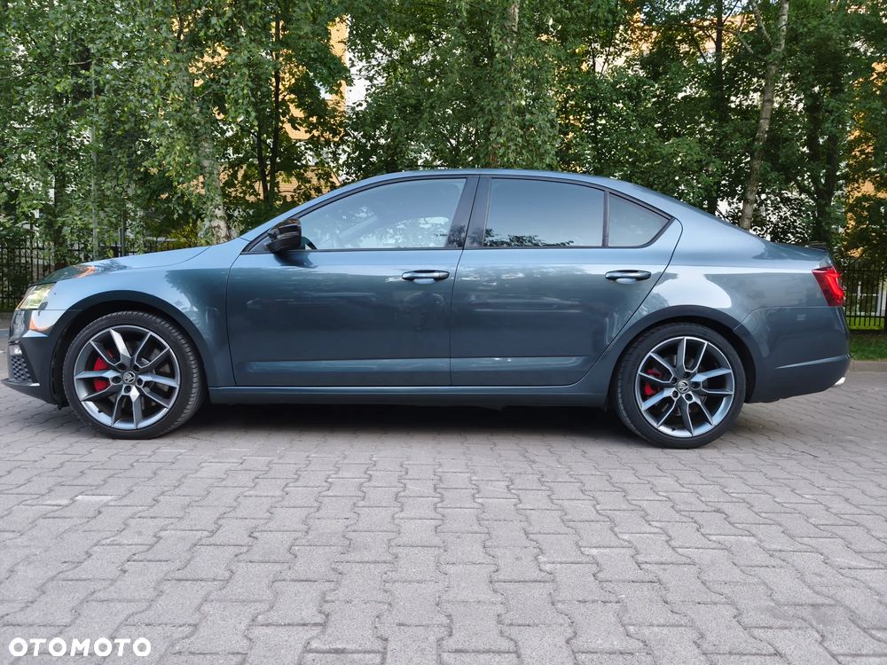 Skoda Octavia 2.0 TSI DSG RS 245 - 9
