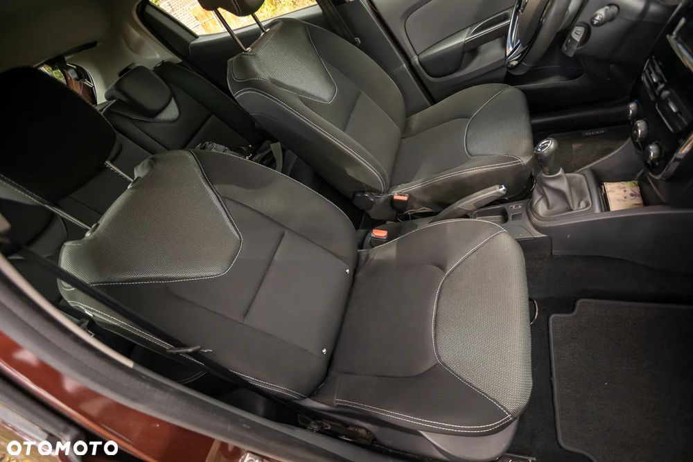 Renault Clio TCe 90 Paris - 17