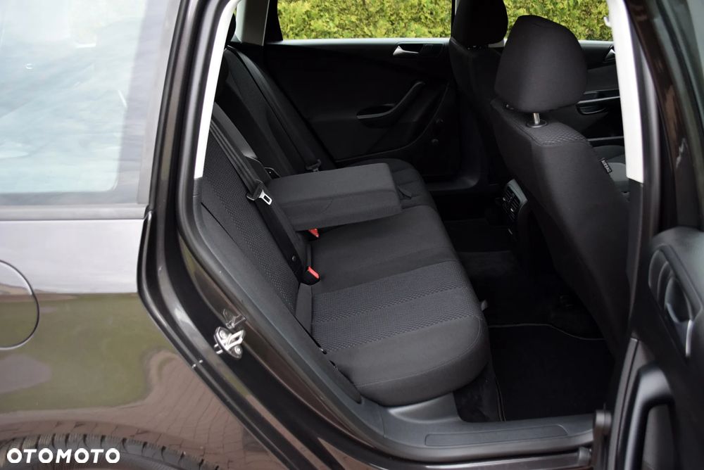 Volkswagen Passat 1.4 TSI Comfortline BlueMotion Technology - 17