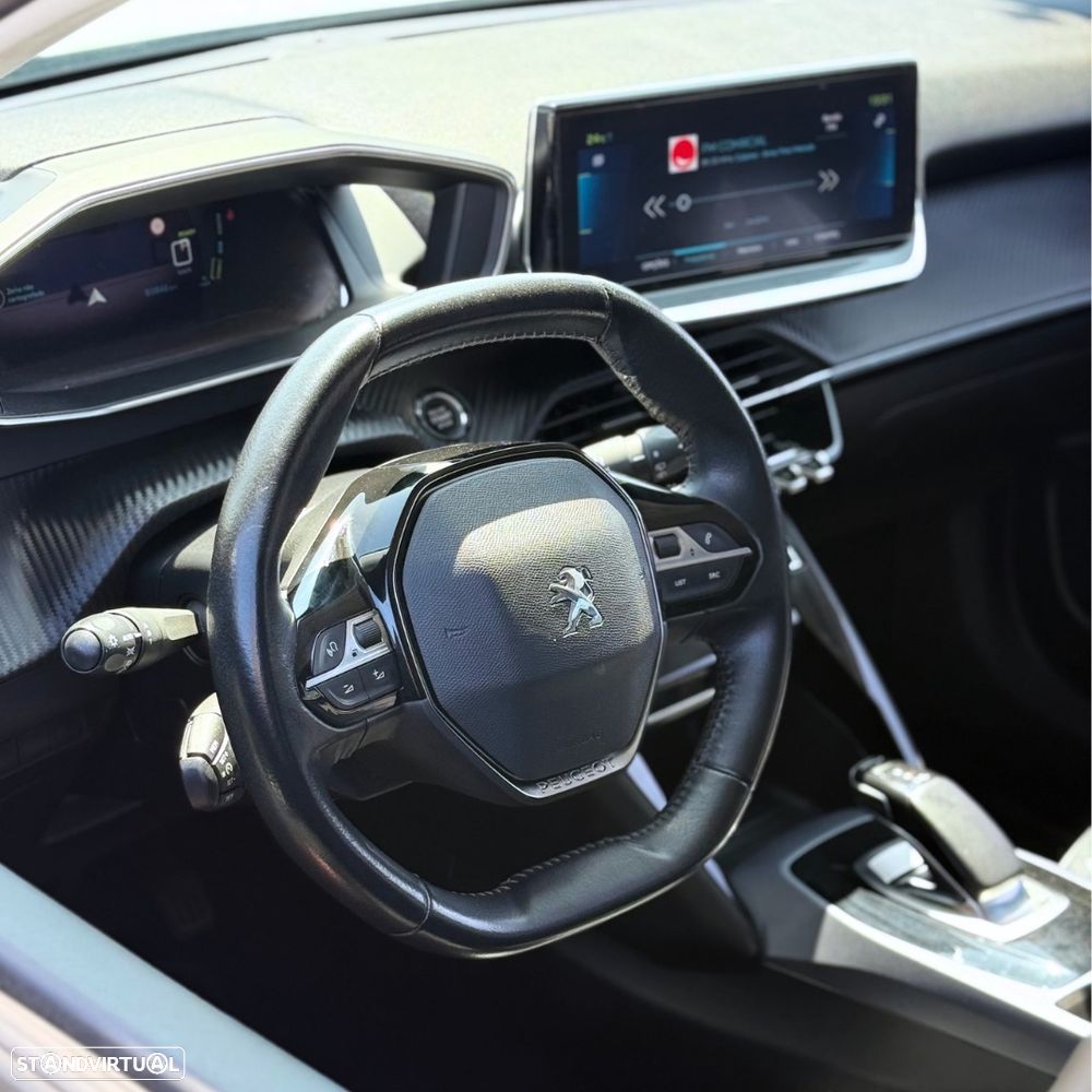Peugeot e-2008 Allure Pack - 8