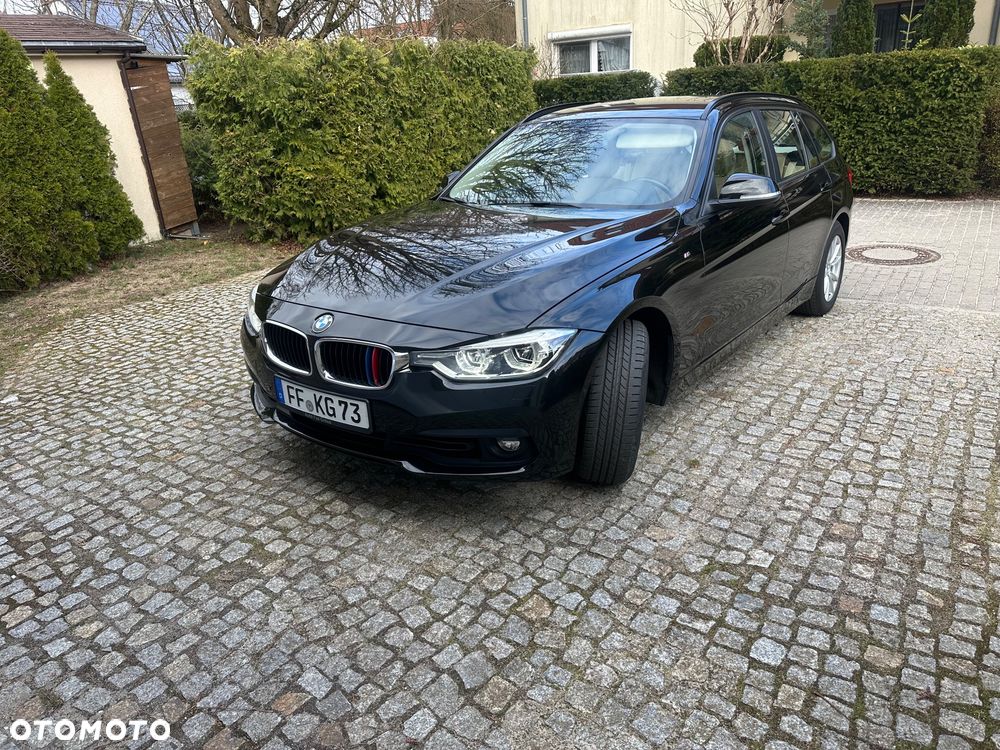 BMW Seria 3 318i - 2