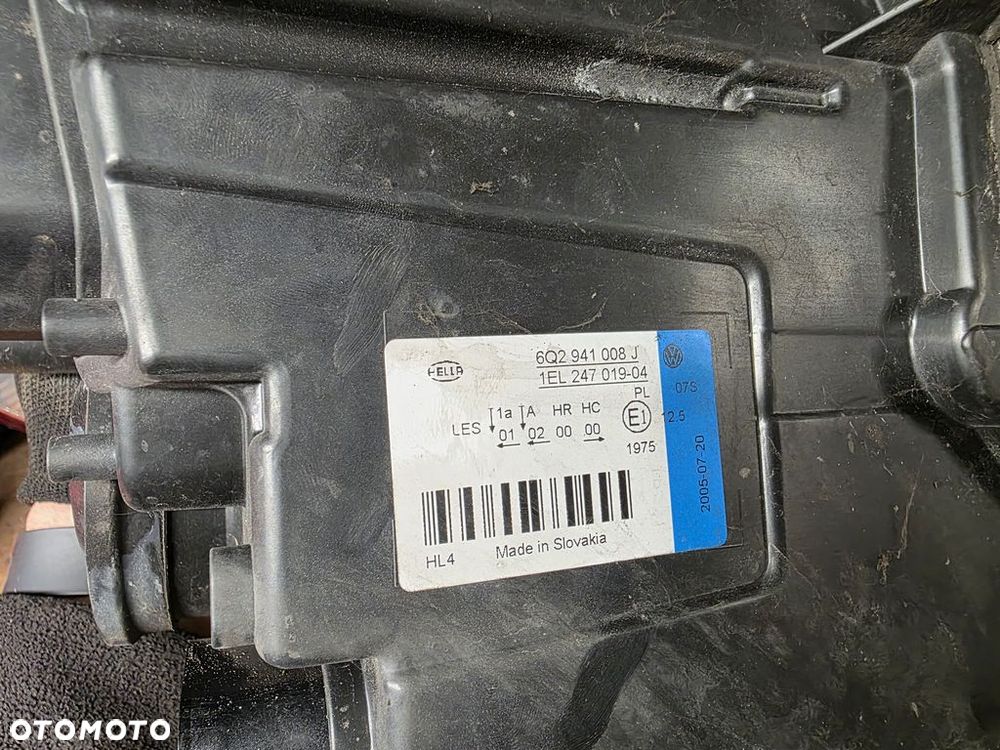 VOLKSWAGEN POLO 9N3 LAMPA PRZEDNIA PRAWA LEWA ANGLIK - 9
