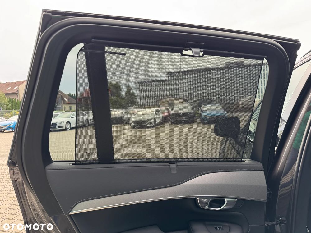 Volvo XC 90 B5 D AWD Ultimate Dark - 22