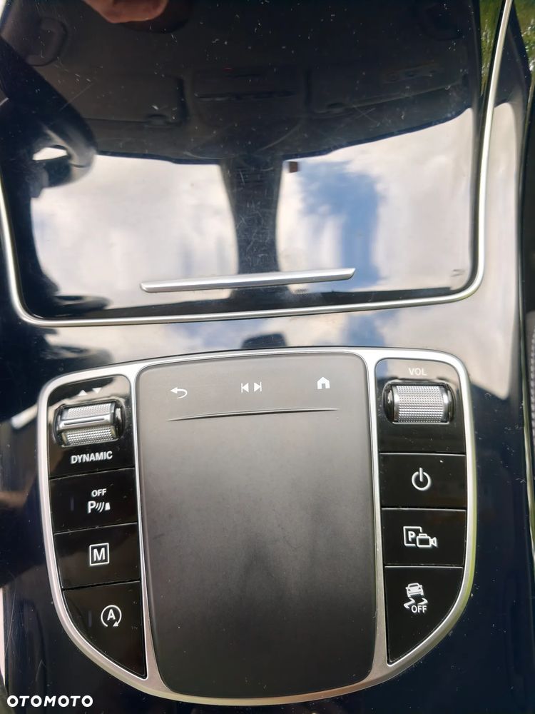 Mercedes-Benz GLC 200 d 4Matic 9G-TRONIC - 29