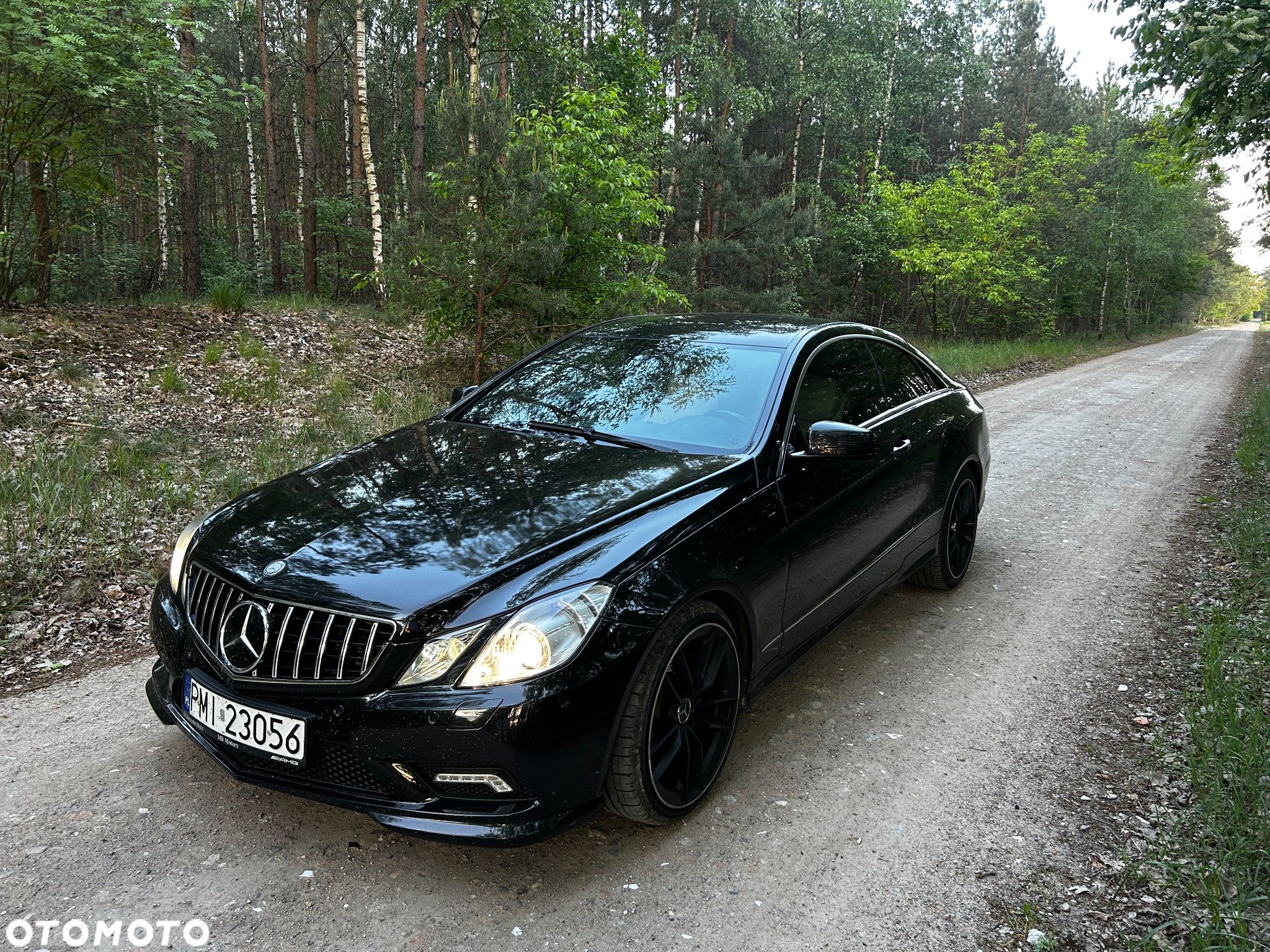 Mercedes-Benz Klasa E 350 CDI DPF Coupe BlueEFFICIENCY 7G-TRONIC Avantgarde - 1