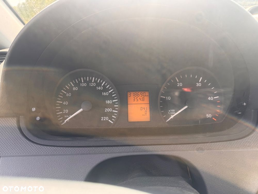 Mercedes-Benz Vito - 10