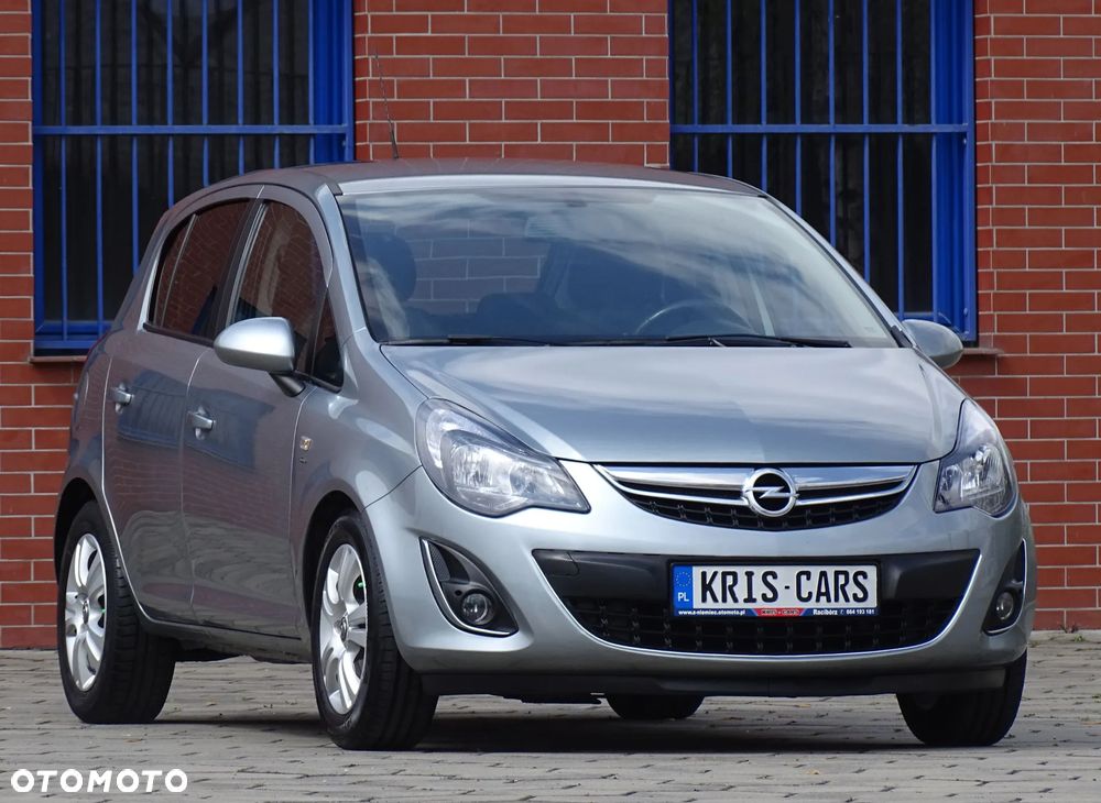 Opel Corsa 1.4 16V Cosmo - 3