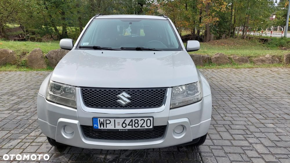 Suzuki Grand Vitara 2.0 - 5