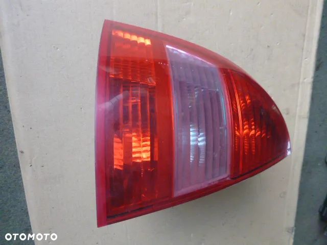 LAMPA LEWY TYŁ LEWA TYLNA W BŁOTNIK CITROEN C5 I LIFT SEDAN 04-08 - 13