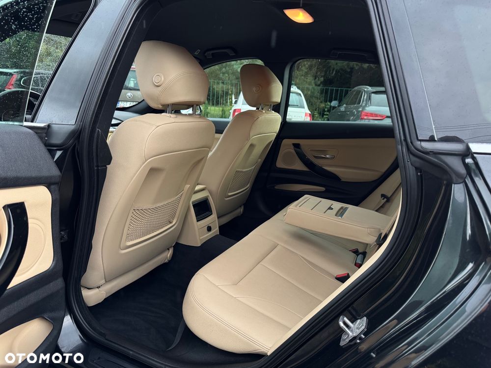 BMW 3GT 318d Luxury Line - 22