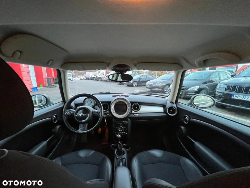 MINI Cooper Standard - 19