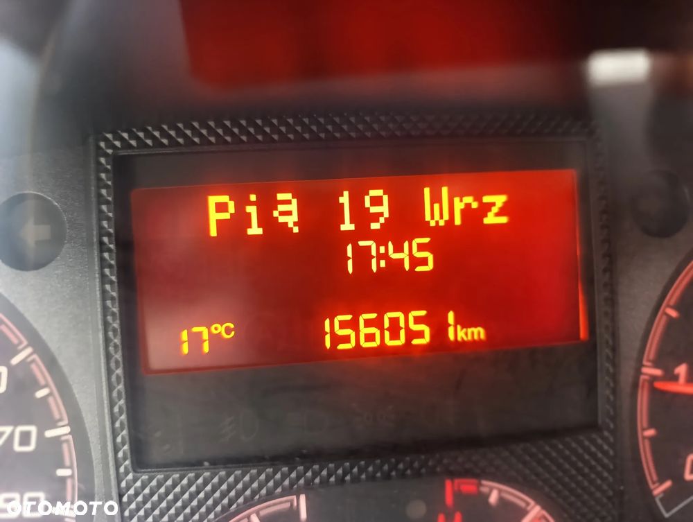 Peugeot Boxer 333 BlueHDi L2H2 - 15