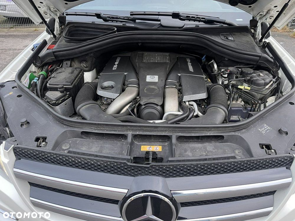 Mercedes-Benz GL 63 AMG - 22