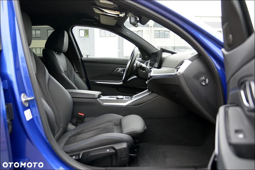 BMW Seria 3 320d M Sport Shadow sport - 24