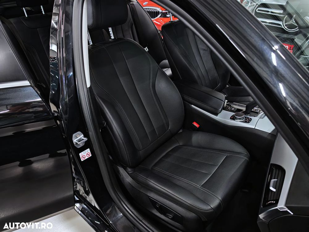 BMW Seria 5 518d Aut. - 10