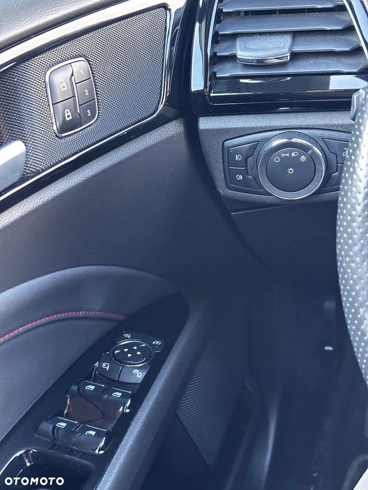 Ford Mondeo 2.0 EcoBlue ST-Line X - 24