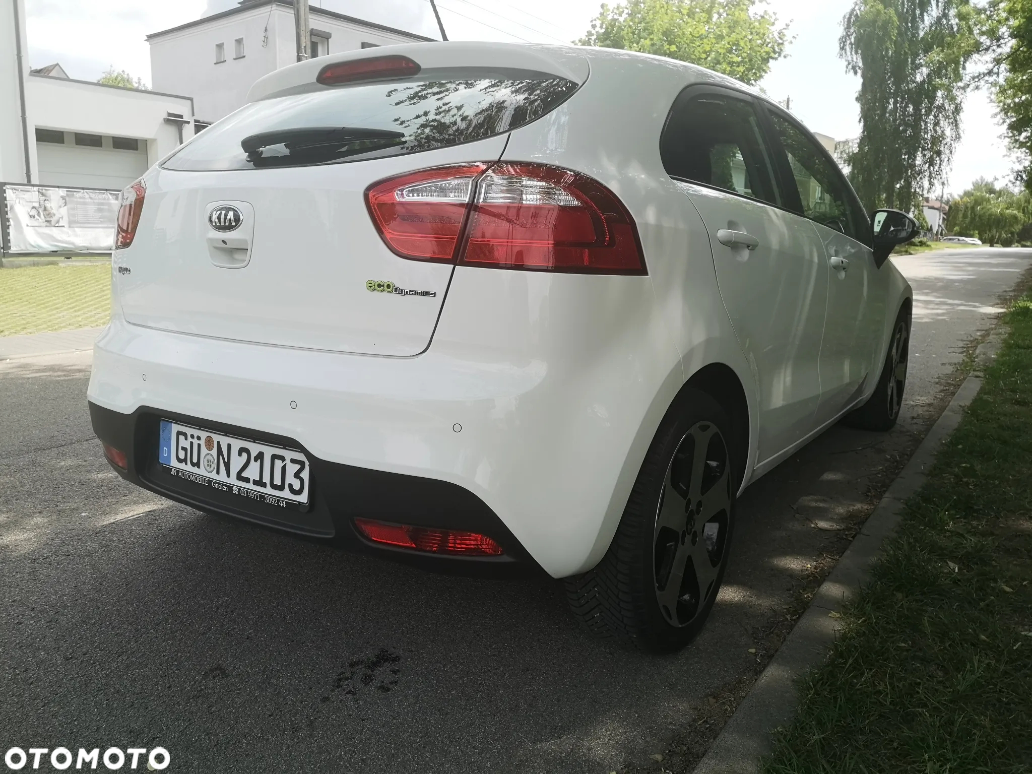 Kia Rio - 7