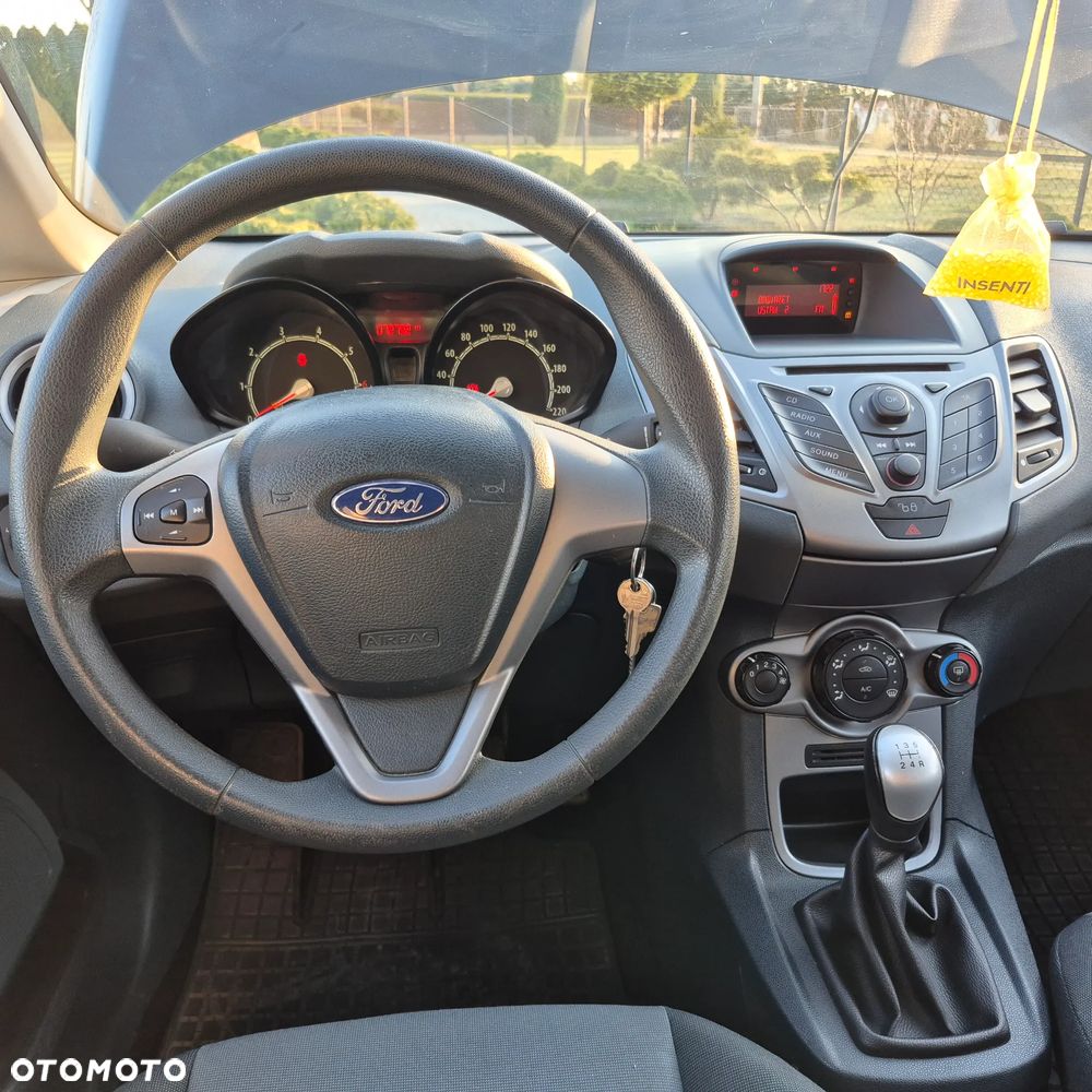Ford Fiesta 1.25 Ambiente - 14