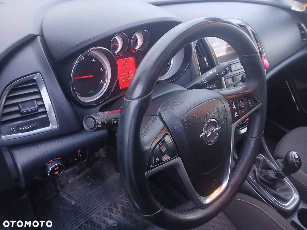 Opel Astra 1.7 CDTI DPF Cosmo - 24