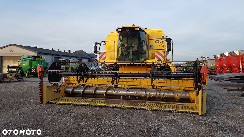 New Holland TX 66 2001R - 3