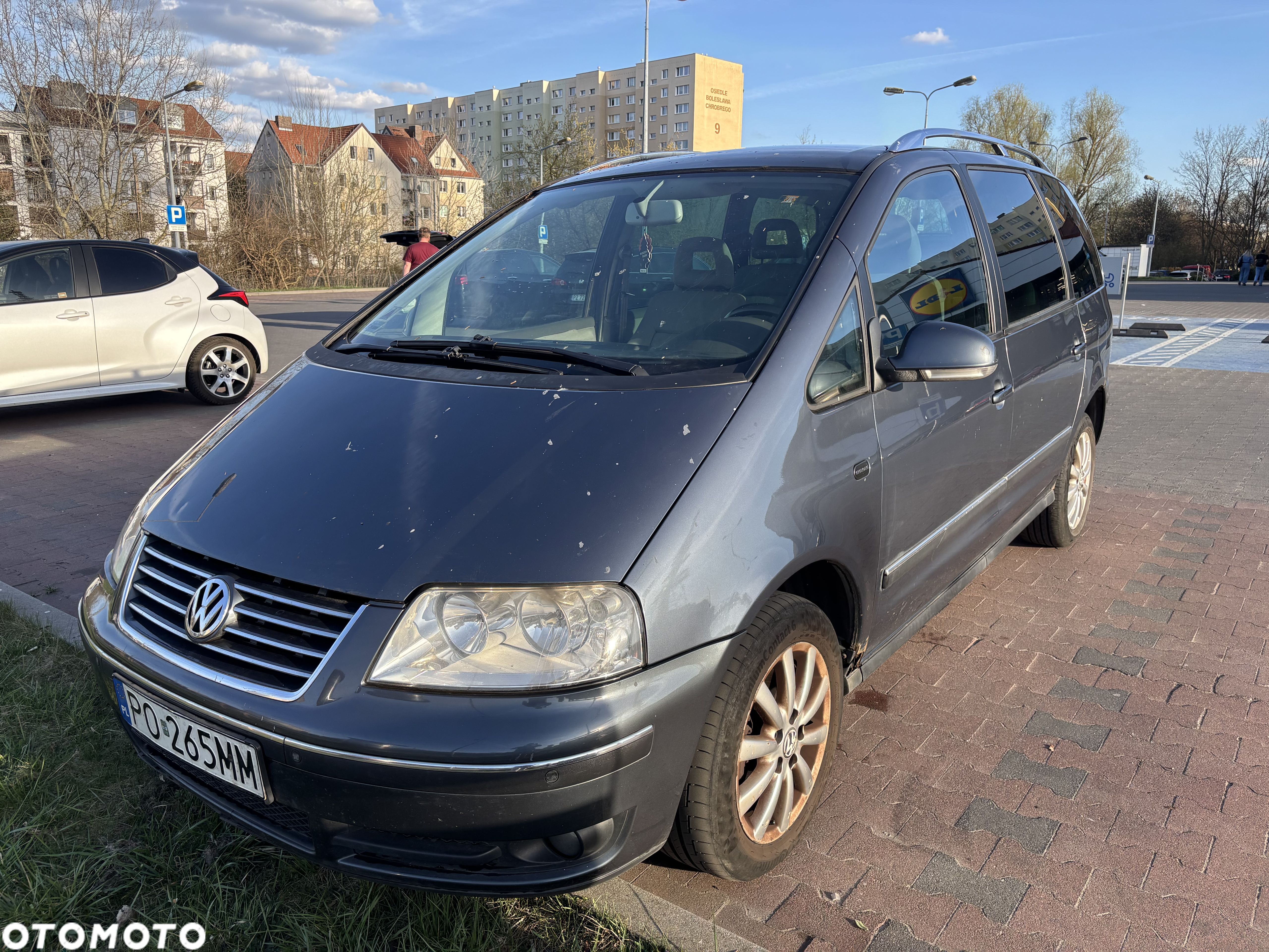 Volkswagen Sharan - 1
