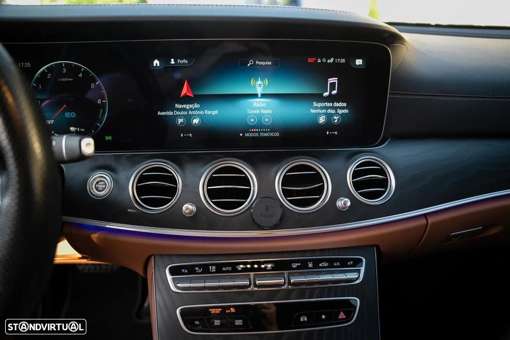 Mercedes-Benz E 300 de 4Matic 9G-TRONIC AMG Line - 47