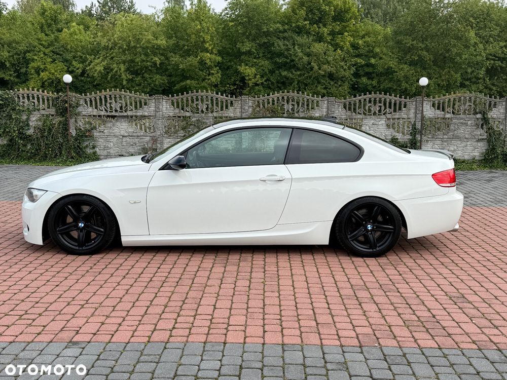 BMW Seria 3 330d Coupe M Sport Edition - 8