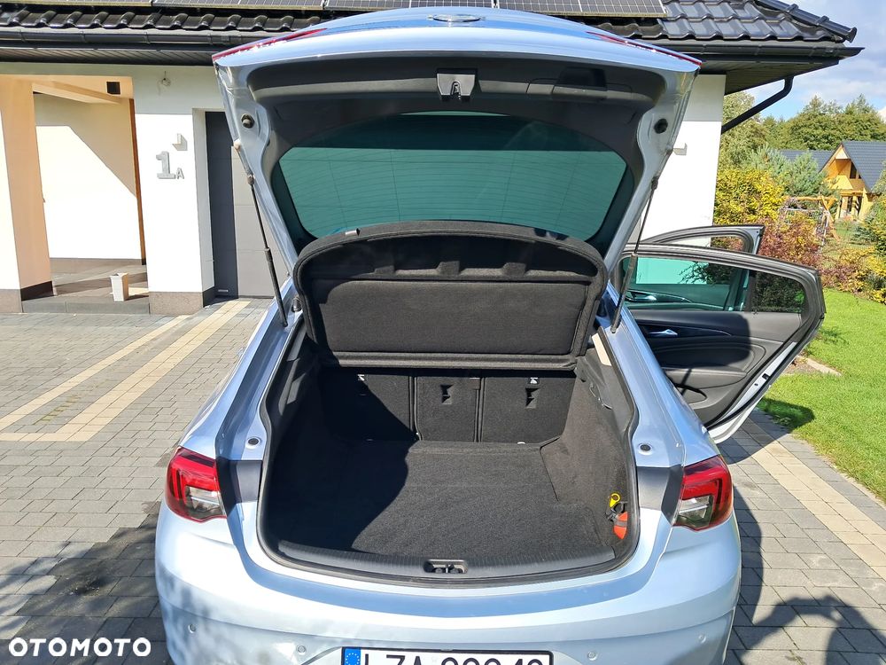 Opel Insignia 2.0 CDTI Cosmo S&S - 26