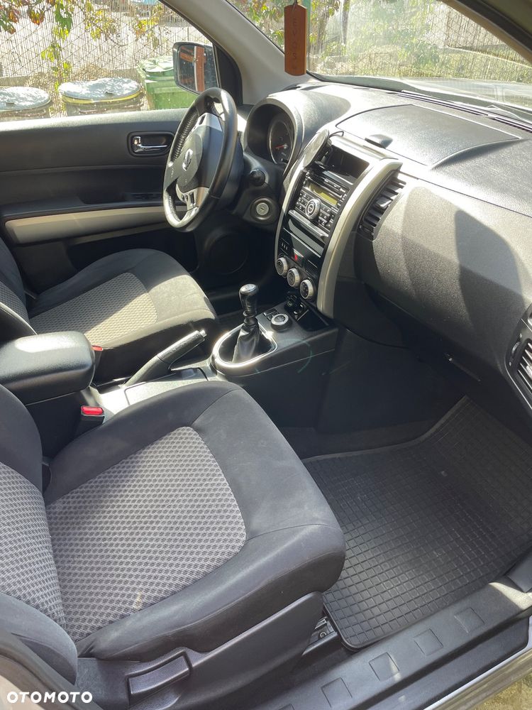Nissan X-Trail 2.0 dCi XE - 17