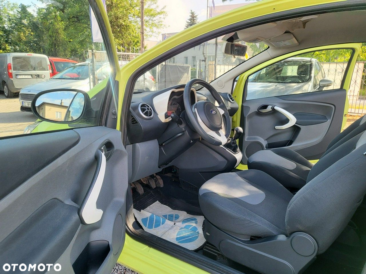 Ford KA - 13