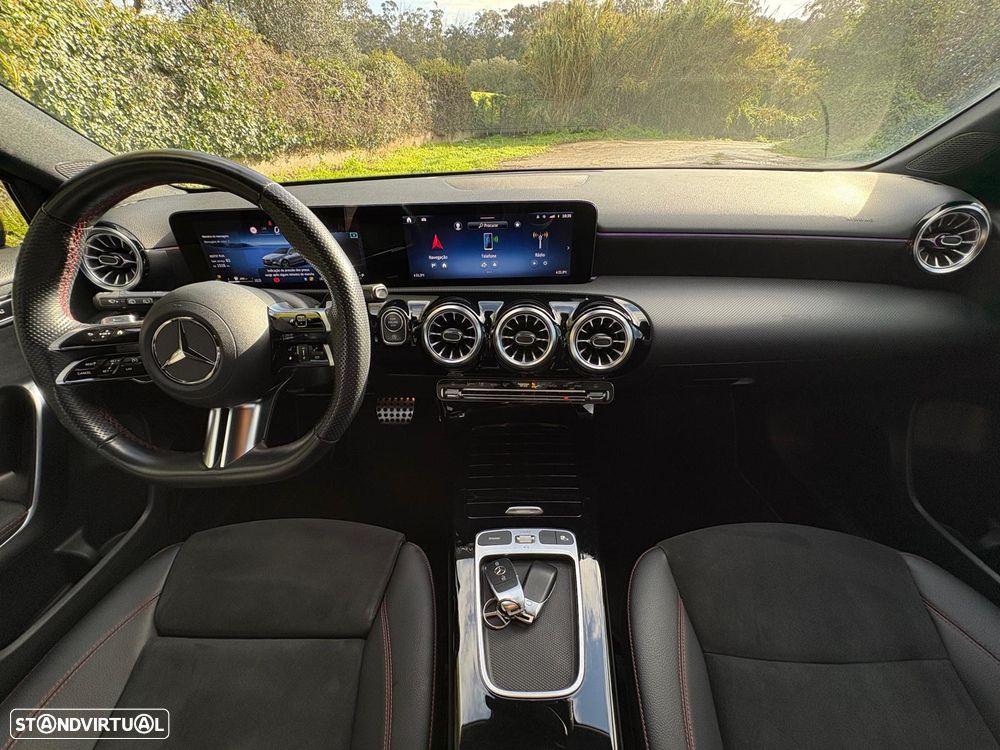 Mercedes-Benz A 200 AMG Line Aut. - 23